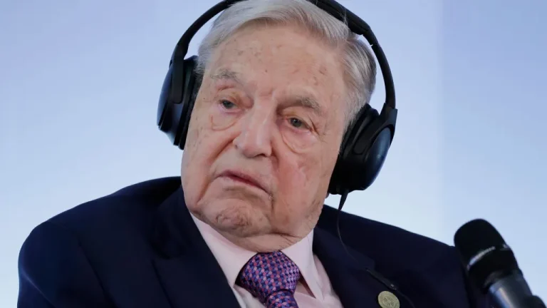 Soros-Funded Radio Station Exposes Locations Of ‘Undercover’ ICE Agents!