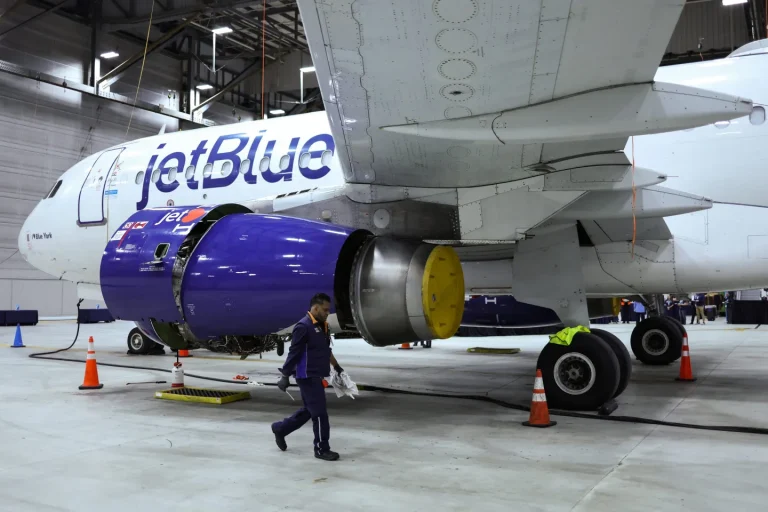 Two Dead Bodies Were found In The landing Gear Compartment Of A JetBlue Plane