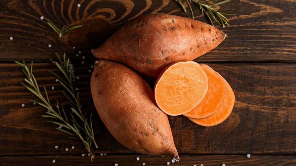 6 Amazing Health Benefits of Eating Sweet Potatoes