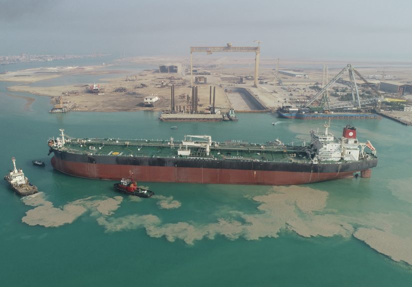 High-Risk US Raid Targets Venezuelan Oil Ship, Caracas Responds Fiercely