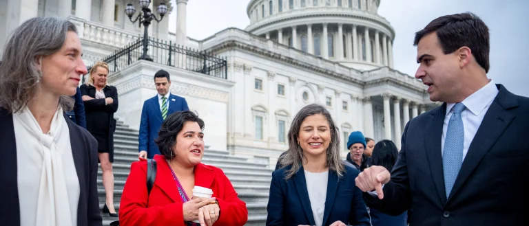 13 House Republicans Join Democrats to Advance Bill Repealing Trump’s Federal Union Executive Order