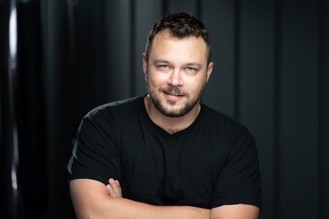 Stand-Up Comedian Trolling Liberals Like Never Before and They Absolutely Hate Him!